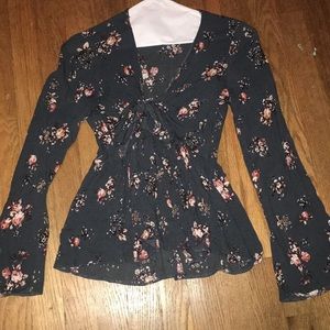 American Eagle long sleep top